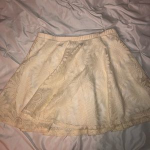 Lace daisy skirt